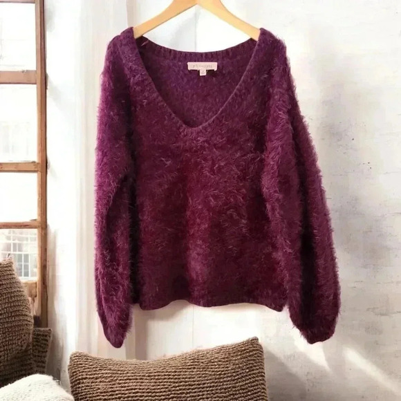 Philosophy Sweaters - Philosophy Fuzzy deep burgundy sweater S-M